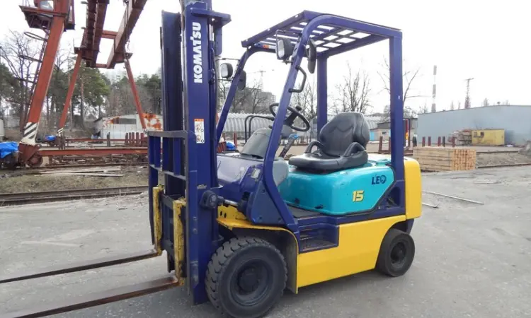 Вилочный погрузчик б/у KOMATSU FG15C-16 - фото № 1