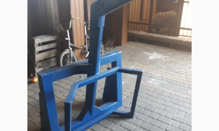 Фронтальный погрузчик КУН на МТЗ-80, МТЗ-82, ЮМЗ - фото № 4