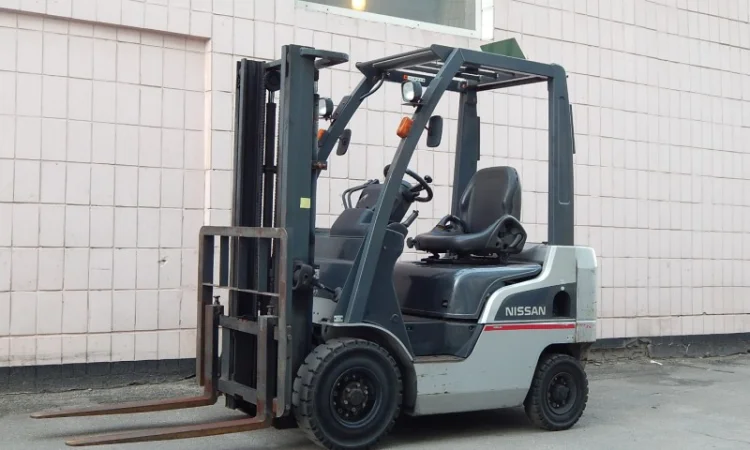 Вилочный погрузчик бу NISSAN P1F1A15J - фото № 1