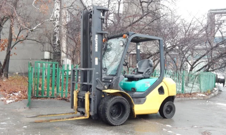 Вилочный погрузчик бу KOMATSU FG25T-16 - фото № 1