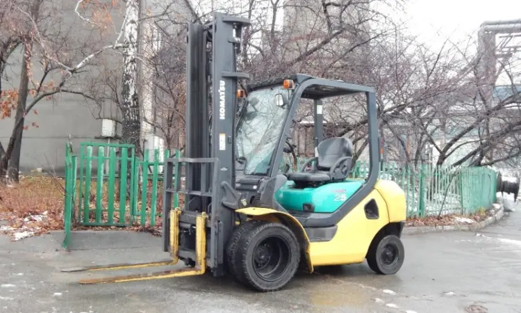 Вилочный погрузчик бу KOMATSU FG25T-16 - фото № 1