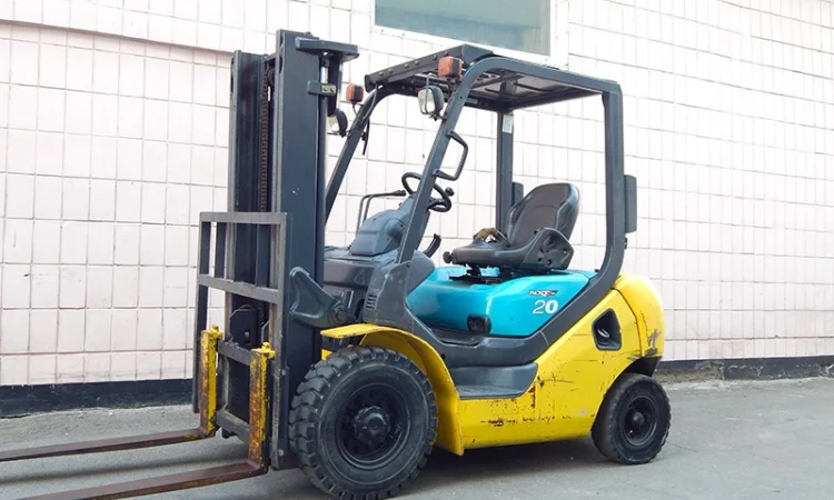 Вилочный погрузчик бу KOMATSU FG20T-16, 2007г - фото № 1