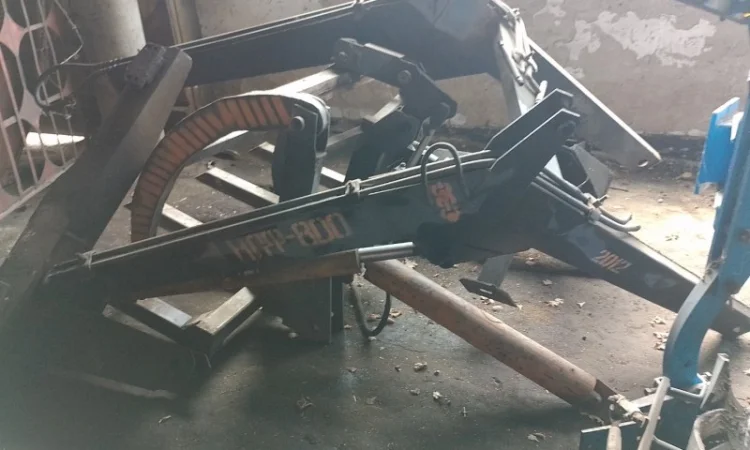 Фронтальний навантажувач лісний НЛФ 800 - фото № 3