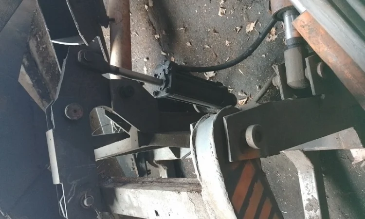 Фронтальний навантажувач лісний НЛФ 800 - фото № 5