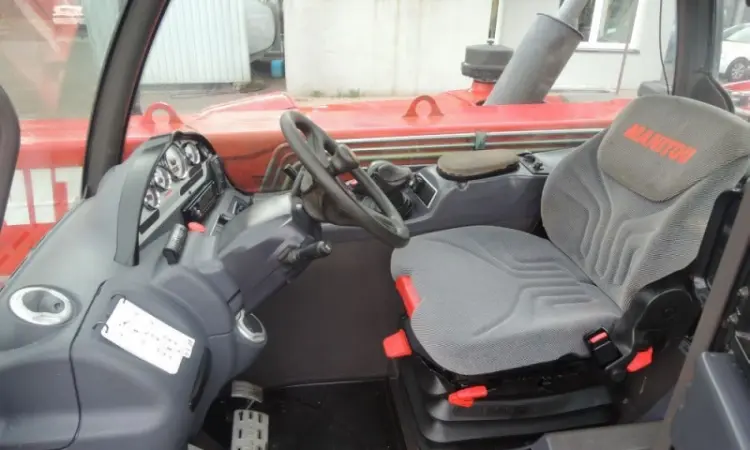 Погрузчик телескопический Manitou 741 HLSU 2011 года - фото № 2