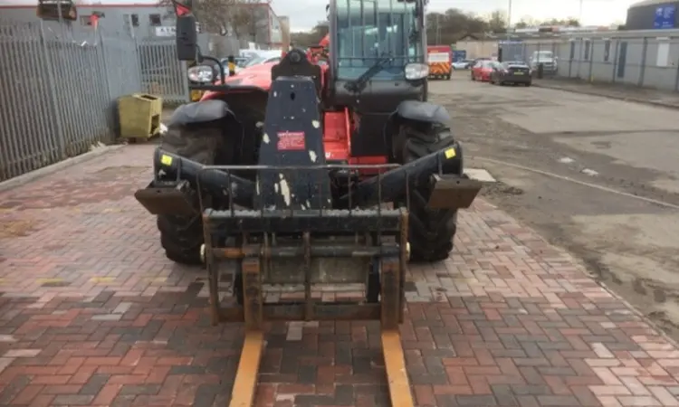 Телескопический погрузчик Manitou MT 1335 2014 года - фото № 4