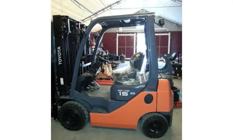 Вилочный погрузчик TOYOTA 02-8FGF15 2015 года новый - фото № 2