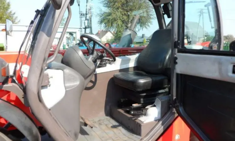 Погрузчик телескопический Manitou MT 732 2002 года - фото № 9