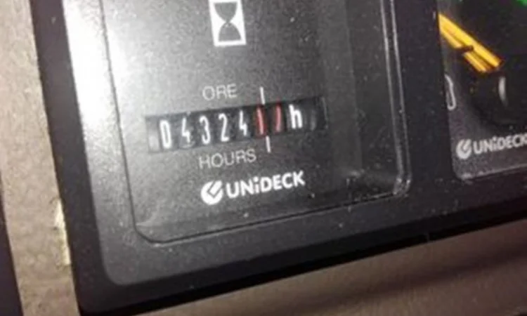 Телескопический погрузчик MANITOU MLT 940 2007 года - фото № 2