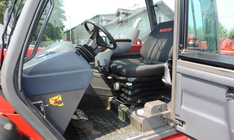 Телескопический погрузчик Manitou MLT 845 2011 года - фото № 7
