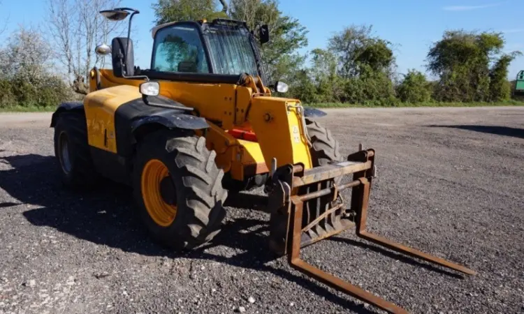 Телескопический погрузчик JCB 535-95 2012 года - фото № 3