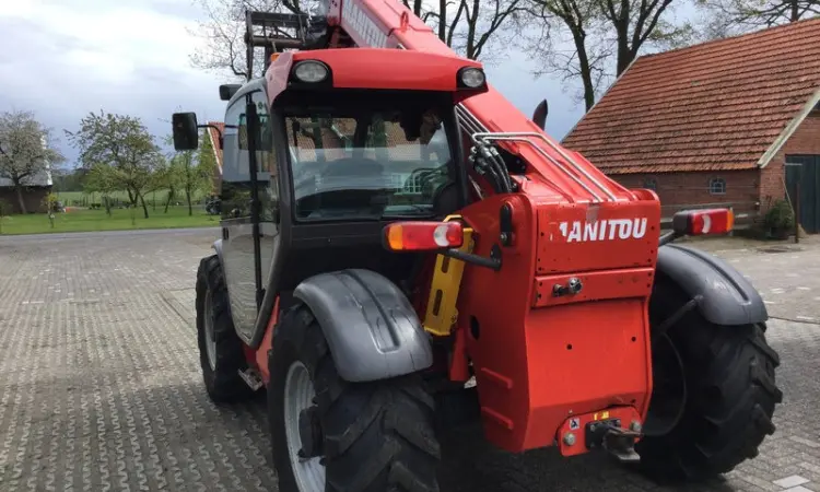Телескопический погрузчик Manitou MLT 735-120 premium 2013 года - фото № 1