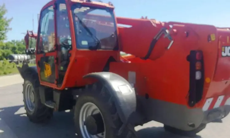 Телескопический погрузчик JCB 535-125 2005 года - фото № 1