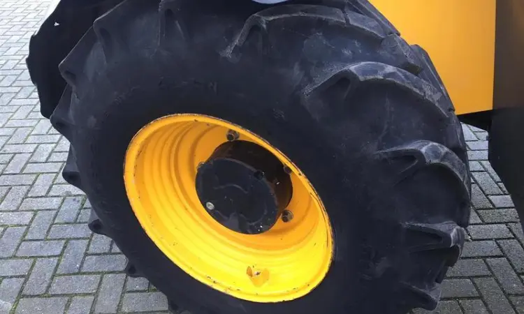 Телескопический погрузчик JCB 535-95 2007 года - фото № 7