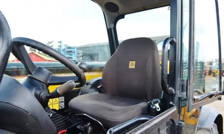 Телескопический погрузчик JCB 535-95 2012 года - фото № 6
