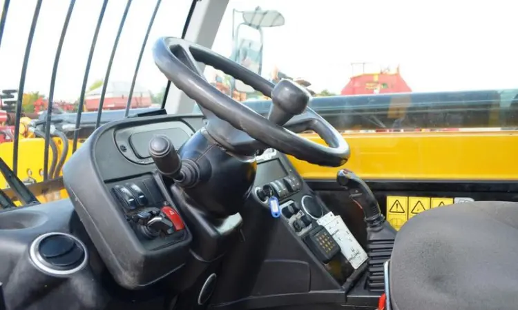 Телескопический погрузчик JCB 535-95 2012 года - фото № 7