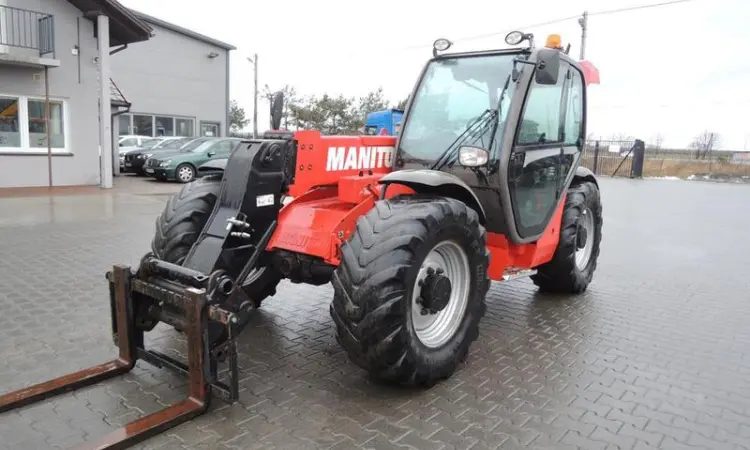 Телескопический погрузчик Manitou MLT 735-120 LSU 2011 года - фото № 1