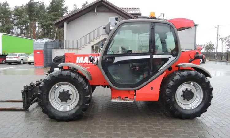 Телескопический погрузчик Manitou MLT 735-120 LSU 2011 года - фото № 6