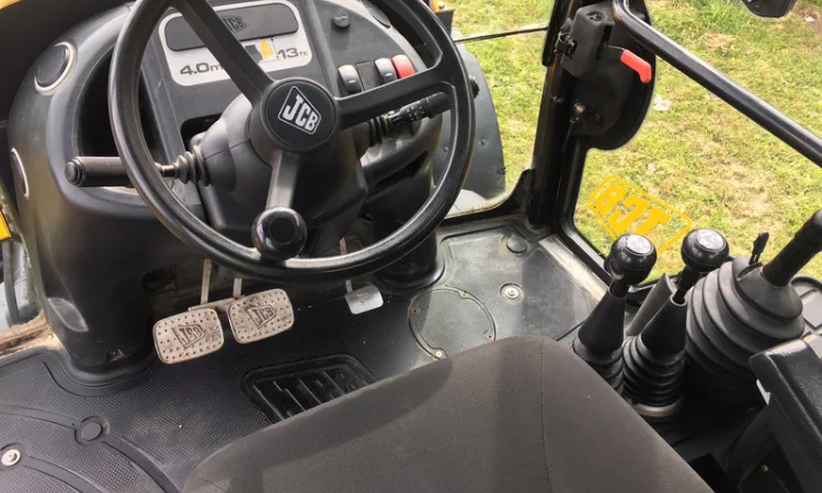 Экскаватор – погрузчик JCB 3CX Contractor Eco 2011 года - фото № 7