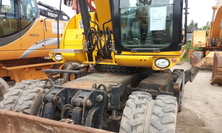 Колесный экскаватор JCB JS160W 2010 года - фото № 4