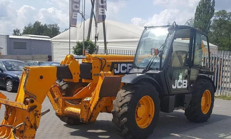 Телескопический погрузчик JCB 533-105 2005 года - фото № 3