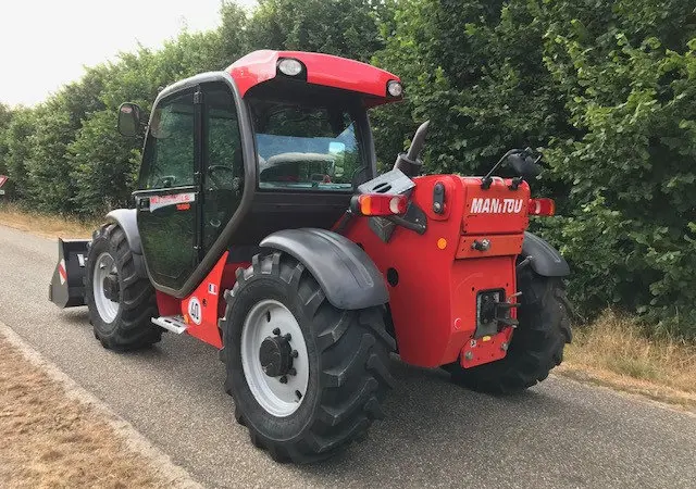 Телескопический погрузчик MANITOU MLT 735- 120 LSU PS 2010 года - фото № 4