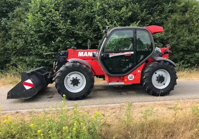 Телескопический погрузчик MANITOU MLT 735- 120 LSU PS 2010 года - фото № 7
