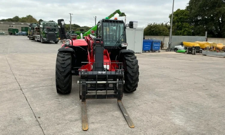 Manitou MT 933 Easy Comfort 2023 р - фото № 6