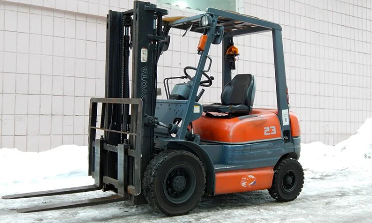 Вилочный погрузчик бу TOYOTA 6FG23 - фото № 1