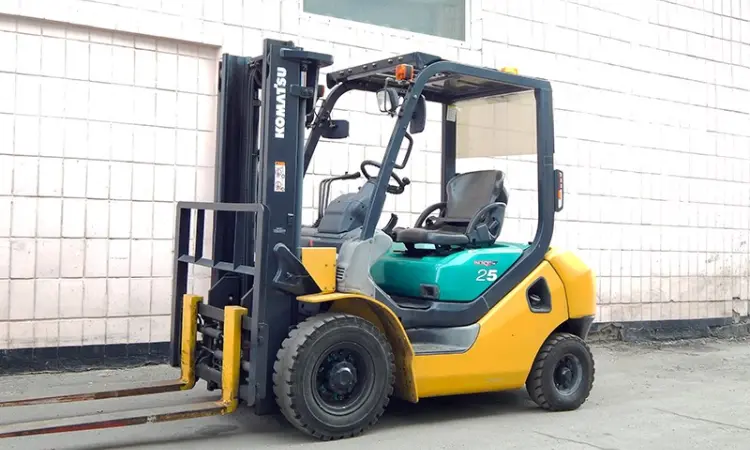 Вилочный погрузчик бу KOMATSU FG25С-16 - фото № 1