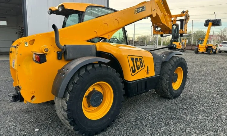 Телескопічний навантажувач JCB 531-70 Agri Plus Ковш і вили - фото № 4