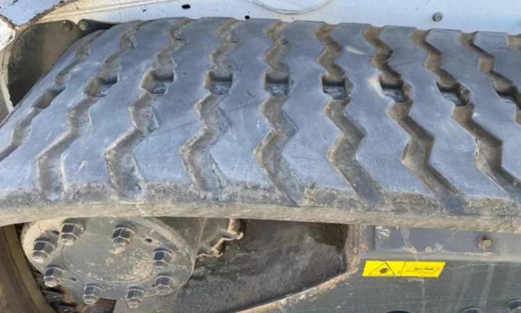 Міні навантажувач Bobcat Т750 High Flow - фото № 9