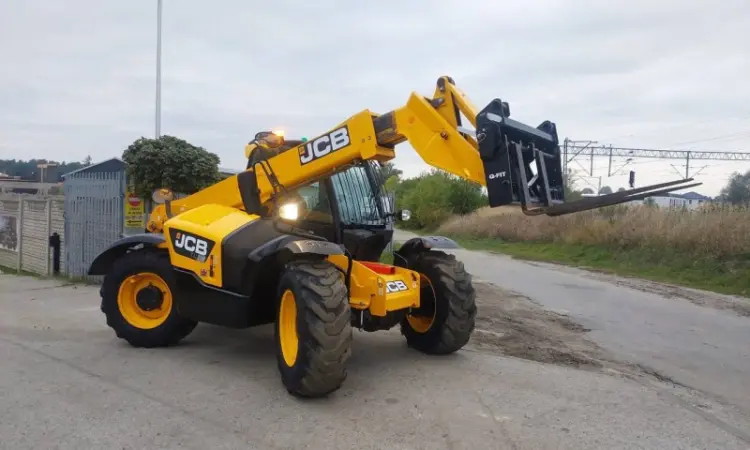 Телескопічний навантажувач JCB 531-70 - фото № 1