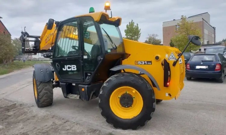 Телескопічний навантажувач JCB 531-70 - фото № 4