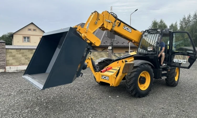 Телескопічний навантажувач JCB 535-140 - фото № 9