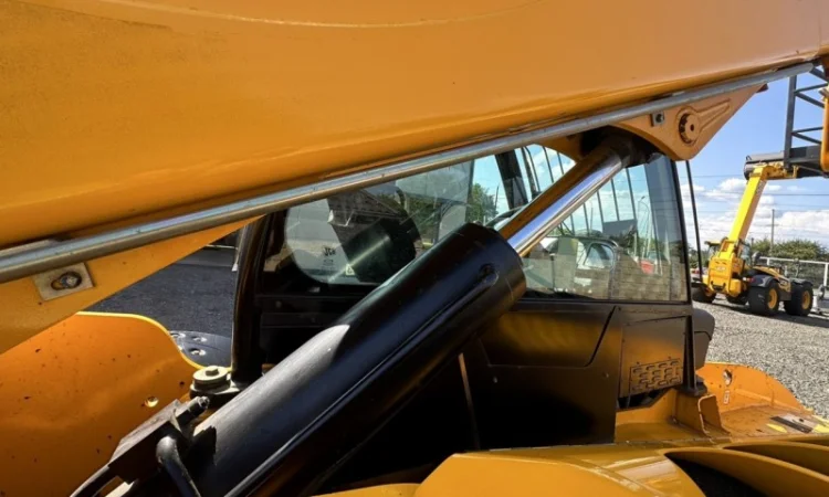 Телескопічний навантажувач JCB 535-140 - фото № 5