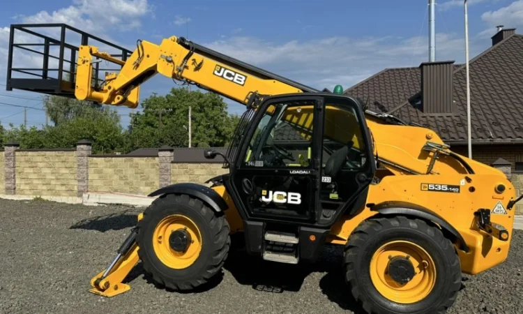 Телескопічний навантажувач JCB 535-140 - фото № 18