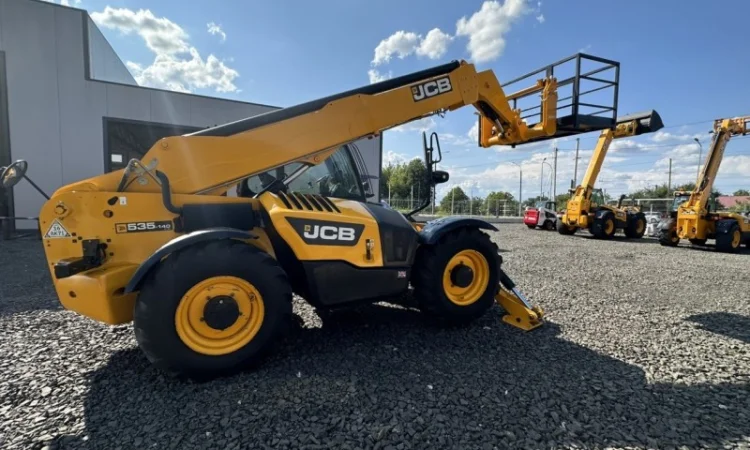 Телескопічний навантажувач JCB 535-140 - фото № 13