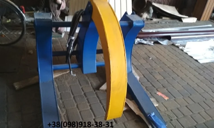 Вилы для погрузки леса, бревен (лесной захват) на фронтальный погрузчик - фото № 2