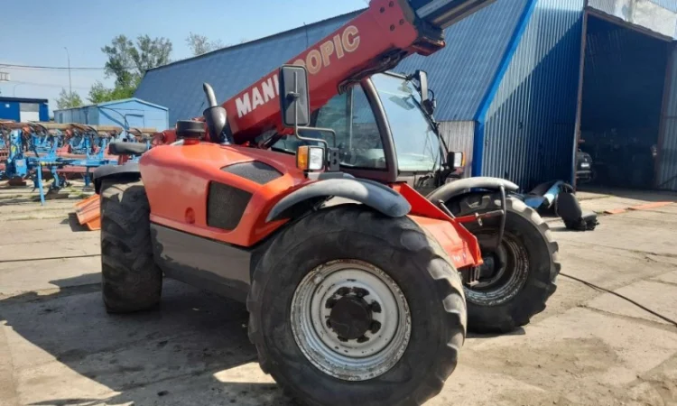 Телескопічний навантажувач Manitou MLT 634 - фото № 3