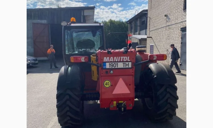 Телескопічний навантажувач Manitou MLT 735-120 - фото № 5