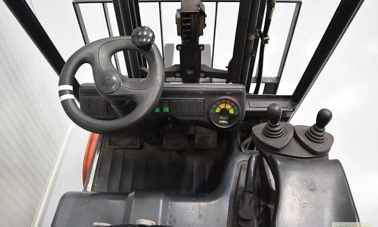 Продам вилочный электрический погрузчик 1, 8т. Linde E 18 C-02 - фото № 4