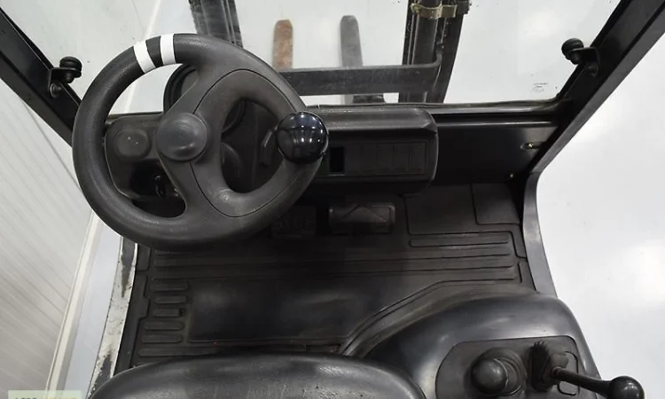 Продам вилочный дизельный погрузчик 2т. Linde H 20 D-03 - фото № 5