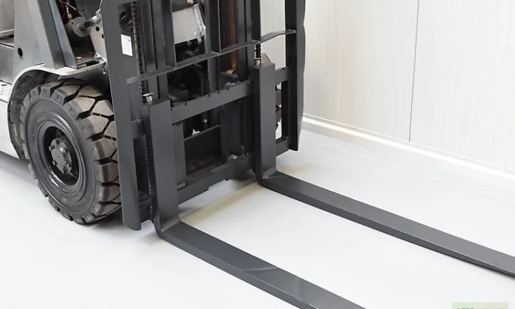 Продам вилочный газовый погрузчик 1,  5т. Nissan PL01A15D - фото № 4