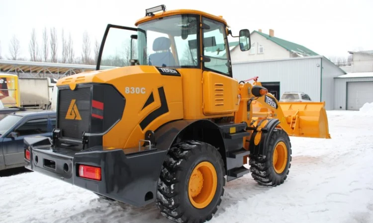 Фронтальный погрузчик модель: 830с - фото № 2