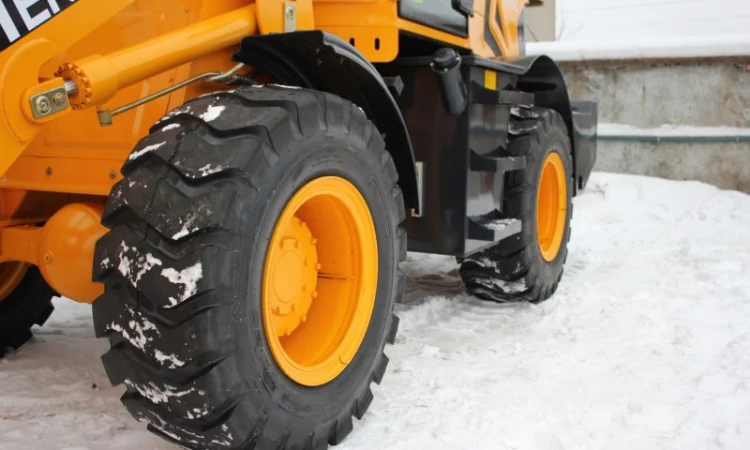 Фронтальный погрузчик модель: 830с - фото № 6