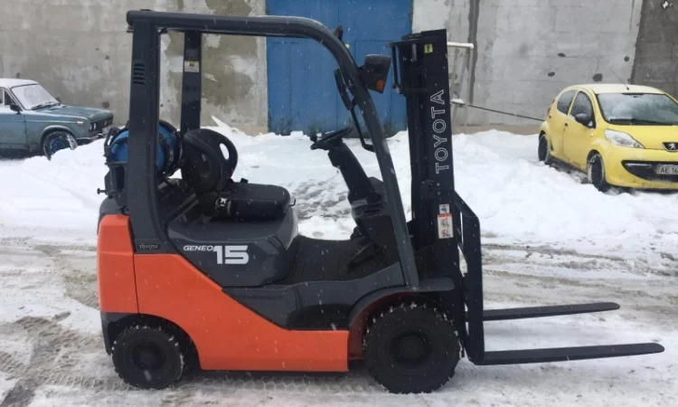 Вилочный погрузчик Toyota 08FG15 - фото № 3