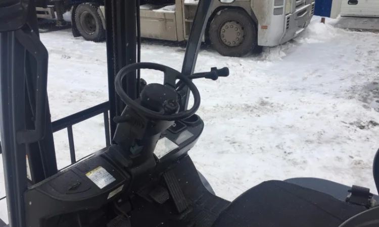 Вилочный погрузчик Toyota 08FG15 - фото № 6