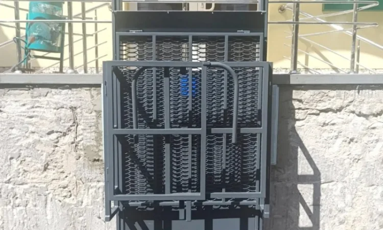 Вертикальний підйомник для інвалідів - фото № 5