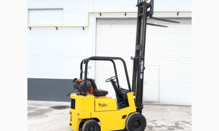 Навантажувач вилковий YALE GLP032UAV094 - фото № 3